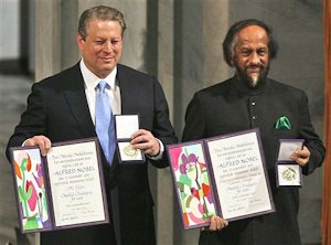 Al Gore and Rajendra Pachauri getting the Nobel Peace Prize