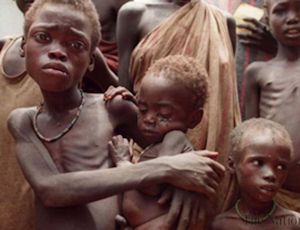 Starving African children