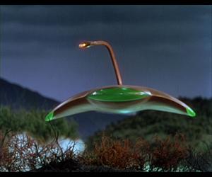 an alien craft in 1951's War of the Worlds